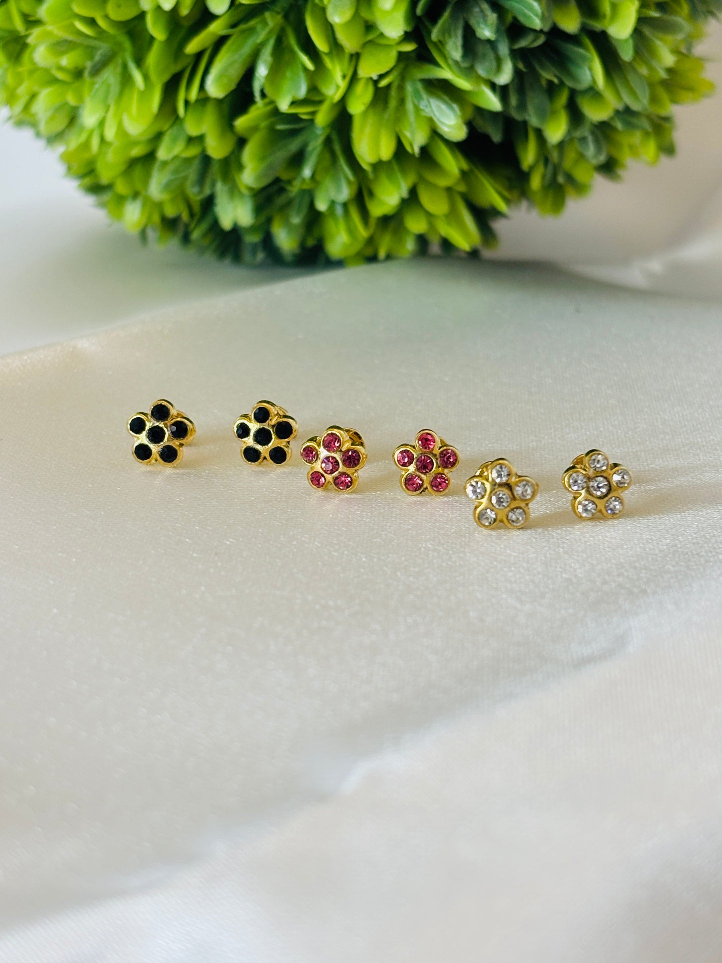 L A N T A N A Earrings Stud -GRETA