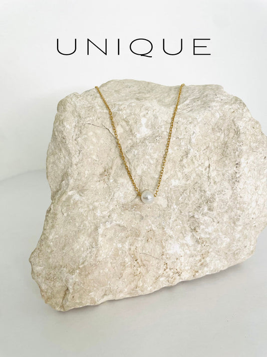 U N I Q U E  Necklace