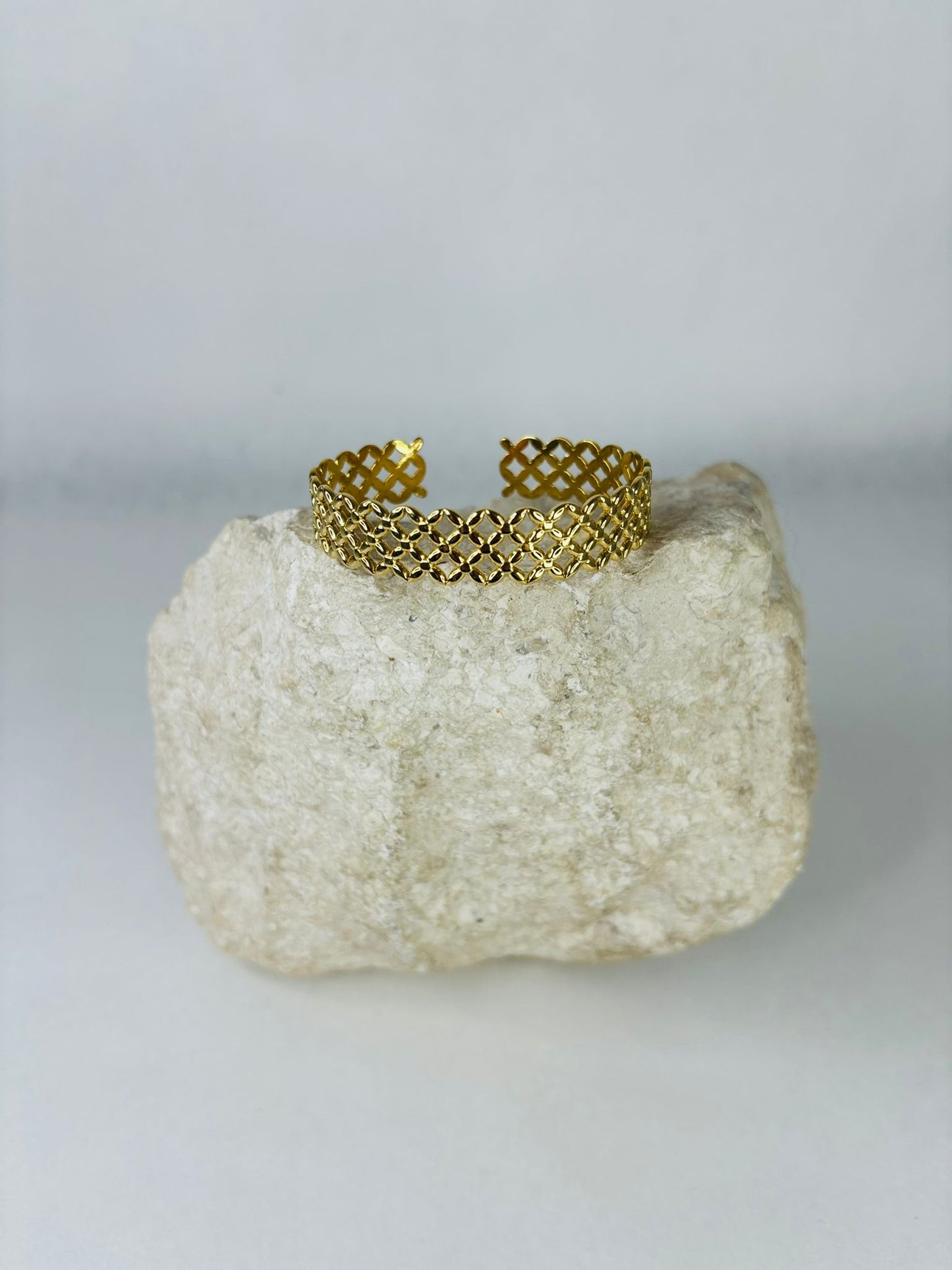 W I S D O M Bracelet-Monarca